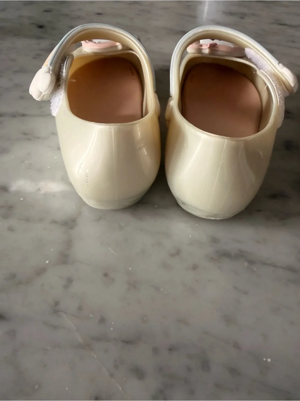 Mini Melissa Girls' Unicorn Mary Janes in Pearly Cream with Rainbow Strap